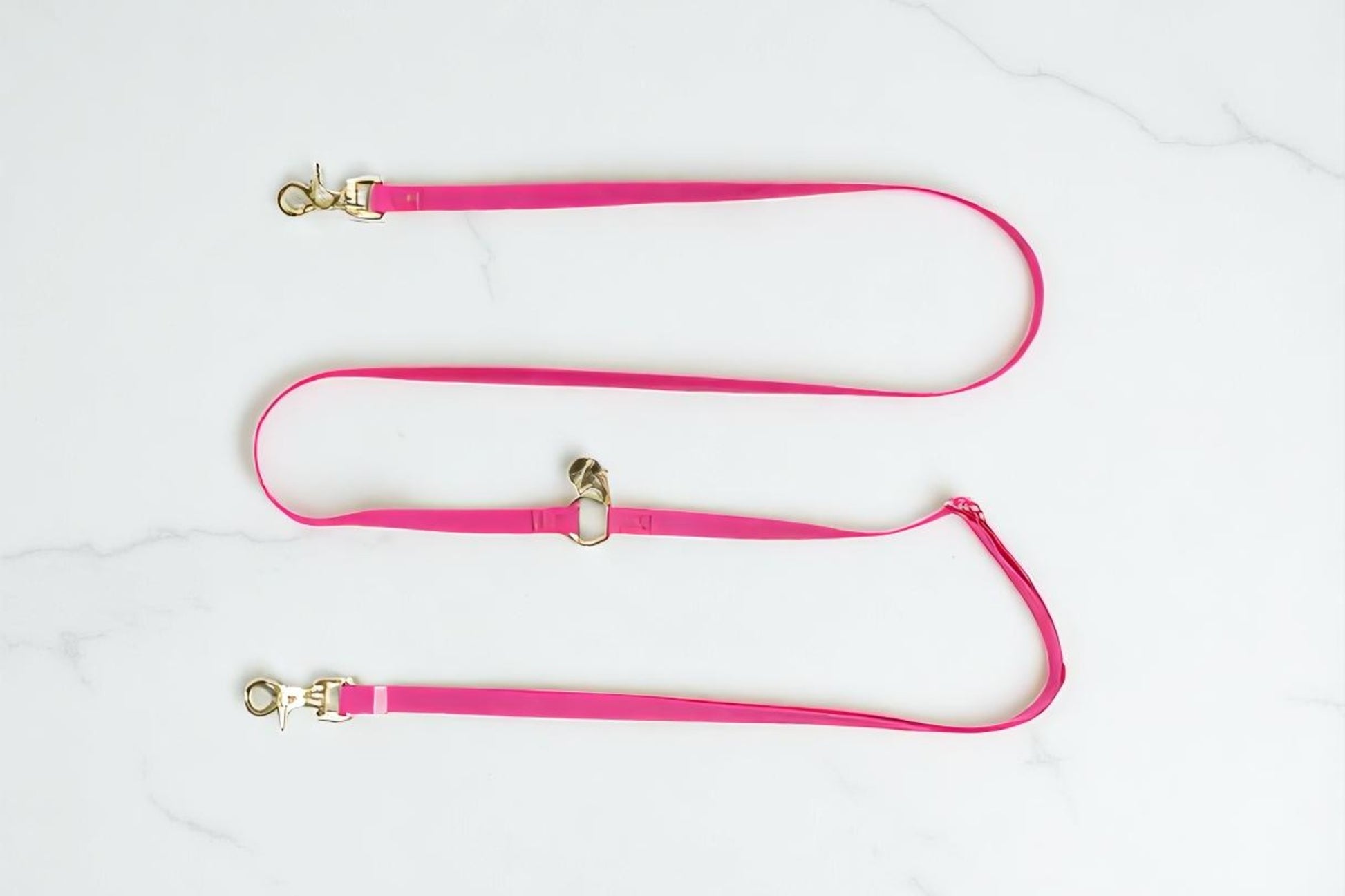 Wagged 4-in-1 Convertible Hands Free All Weatherproof Dog Leash | Pink